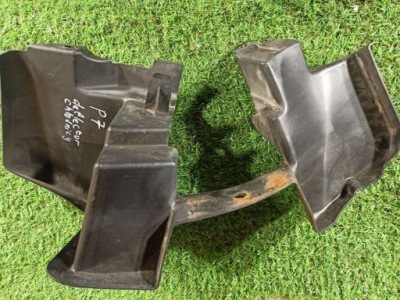 Дефлектор повітря mazda cx-9 1 r2009 фото №1