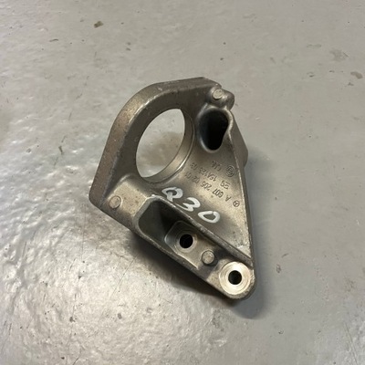 Infiniti q30 1.5 dci опора полуось a6072050201 фото №1