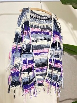 Dziergany bawełniany sweter z frędzlami XS/ S