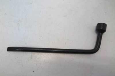 Ключ do переключения kół toyota yaris iii фото №1