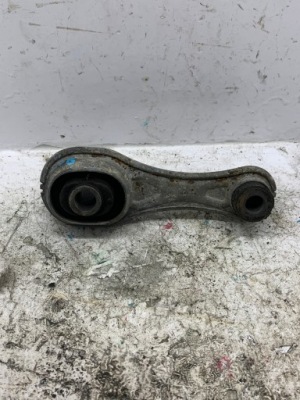 Кронштейн кронштейн коробки renault twingo iii 2014-2018 1.0 sce фото №1