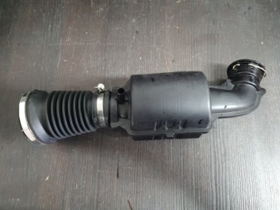 Astra k v 1.2t труба повітрозабірник повітря 39159737 фото №1