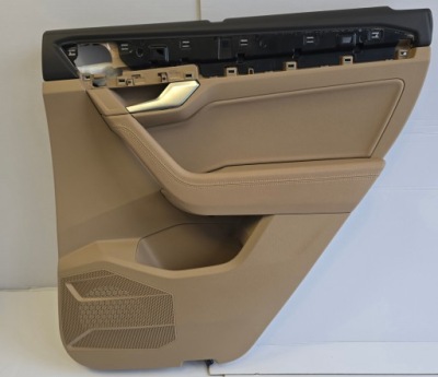 Touareg 3 r-line обивка обшивка дверь правый задний  760867212j rhq кожа фото №1