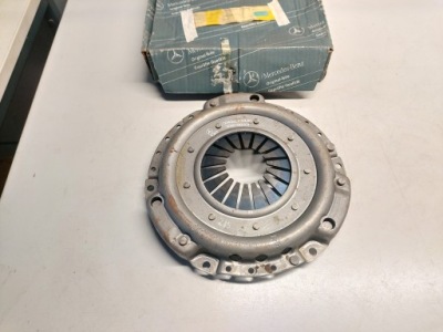 Mercedes w123 w126 r107 прижим сцепления 0042501904 фото №1