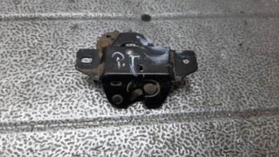 Замок двері багажника правий задня peugeot partner 1.6b 02r фото №1