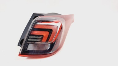 Opel crossland x 17-20 лампа задний  правая led фото №1