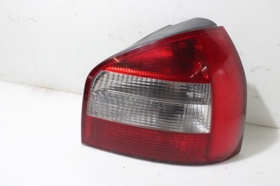 Лампа права задня audi a3 8l фото №1