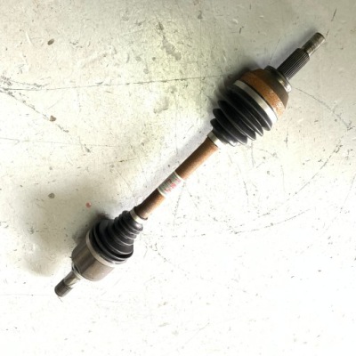 Приводной вал левая 391018696r 93453896 renault trafic iii iv vivaro nv300 2.0 dci фото №1