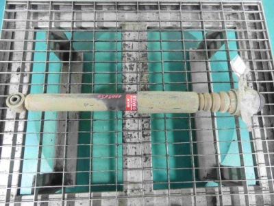 Амортизатор задня правий kyb skoda superb ii sedan фото №1