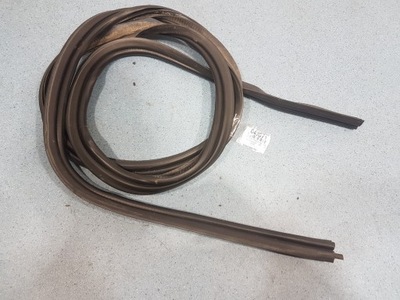 Jeep commander прокладка багажника фото №1