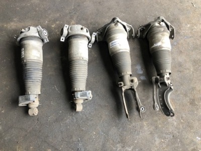 Audi q7 амортизатор передній перед лівий 7l8616039a фото №1