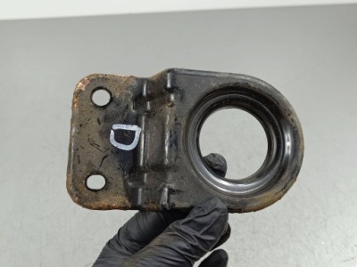 2017 ssangyong rexton кронштейн поперечина передний фото №1