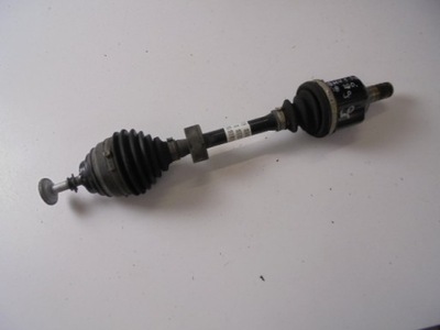 Приводной вал левый перед bmw serii 1 f40 2.0 дизель 2019- фото №1