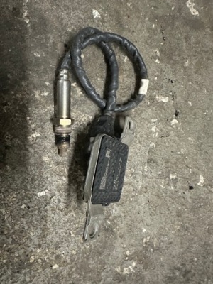 Датчик лямбда-зонд nox audi q7 4m0907807f фото №1