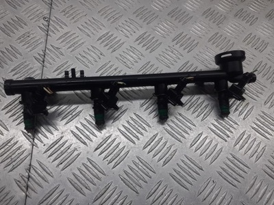 Молдинг упорскування renault scenic ii 2.0 7700107405 фото №1