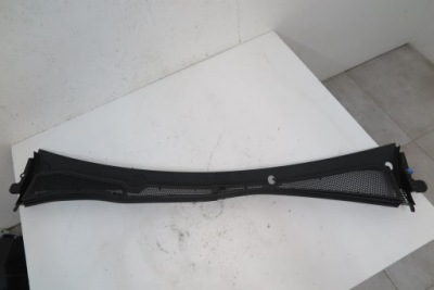 Жабо пластиковый peugeot 2008 9673303277 фото №1