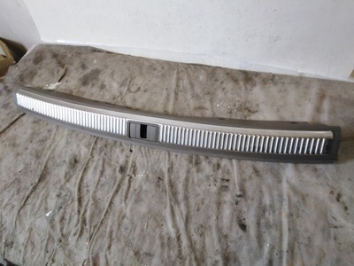 Audi a4 b6 kombi захист поперечина задня край багажника фото №1