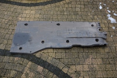 Защита подвеска правая vw passat b8 3q0825202f фото №1