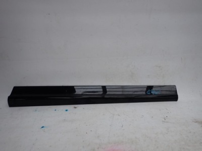 Audi q5 8r s-line 08-12 молдинг дверь перед правый фото №1