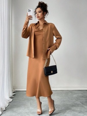 SHEIN BRĄZOWY SATYNOWY KOMPLET (L)