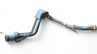 Toyota prius + plus 1,8 гібрид 12-19 заливна горловина пального труба фото №1