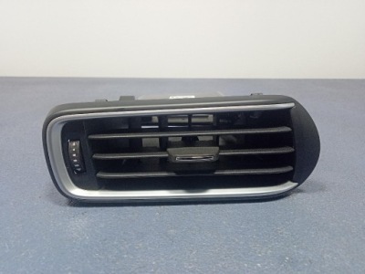 Maserati levante решётка обдув левая 6700492830 фото №1