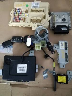 Hyundai i30 ii 2012 -2017 rok набір strtowy 1.4b 39110-2bgb3 фото №1