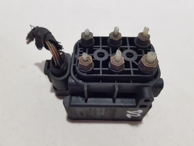 Распределитель подвеска audi q7 4l vw touareg 7l фото №1