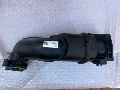 Audi vw porsche 3,0 tfsi труба тискова шланг повітря 06m145673da фото №1