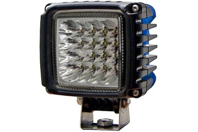 HELLA FARO EN FUNCIONAMIENTO DIODO LUMINOSO LED 12 24V 43W 2200LM NÚMERO DIOD 16 DL. 2000MM  