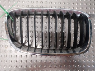 Решітка радіатора решітка радіатора решітка радіатора права 7239022 bmw 1 f21 f20 фото №1