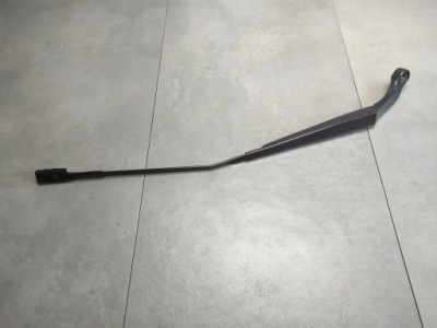 Audi a3 s3 8v рычаг wycieraczi правое 8v1955408c фото №1