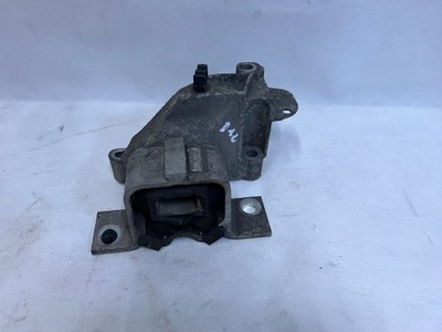 Duster i lift 14r 1.6 кронштейн подушка двигателя фото №1