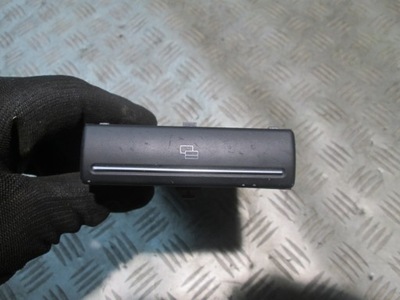 Бардачок шухляда 8p0941561g audi a3 8p фото №1