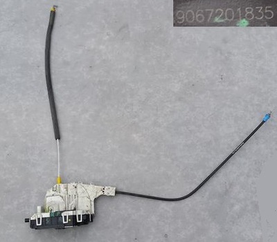 Замок двері правий перед sprinter w906 9067201835 фото №1