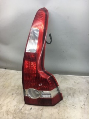 Volvo v50 лампа права задня 30678748 фото №1