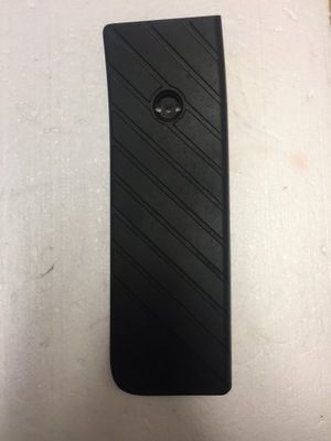 Підніжка audi a4 8w1864777 фото №1