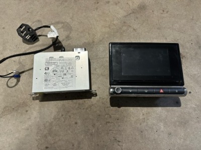 Дисплей экран радио навигация citroen c3 iii 9824298580 9822730180 фото №1