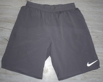 Nike Dri-Fit sportowe spodenki r.M