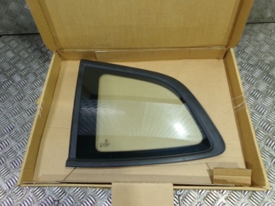 Bmw 2 f46 стекло кузовная задняя левая nowa 7316823 фото №1