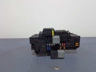 Mercedes cls w257 коробка запобіжників фото №1