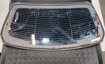 Стекло задняя задняя sedan mercedes c 300 w205 фото №1