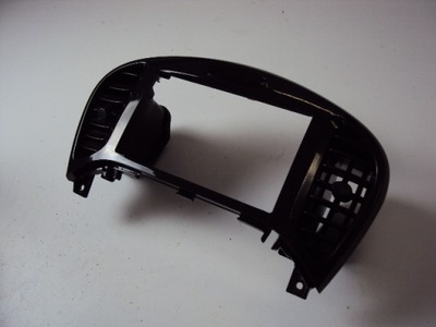 Рамка ґрати обдув nissan juke i f15 10- фото №1