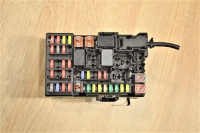 Коробка предохранителей chevrolet aveo t300 1.3 фото №1