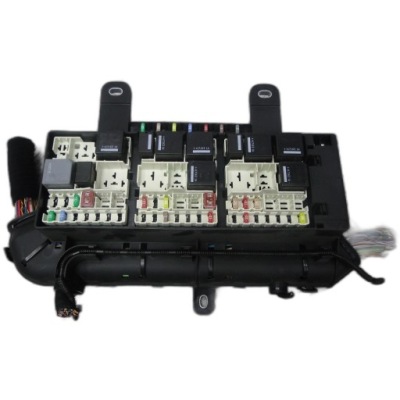 Jaguar e-pace 2017r 2,0d коробка предохранителей фото №1