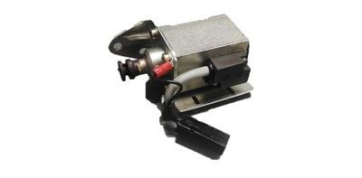 HATZ 1D81C INTERRUPTOR ELECTROMAGNÉTICO DEL MOTOR 05023404 24V  