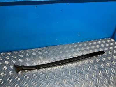 Mercedes w212 lift левая молдинг стекло лобовое фото №1