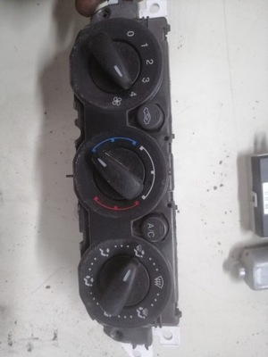 Панель кондиціонера ford kuga mk1 фото №1