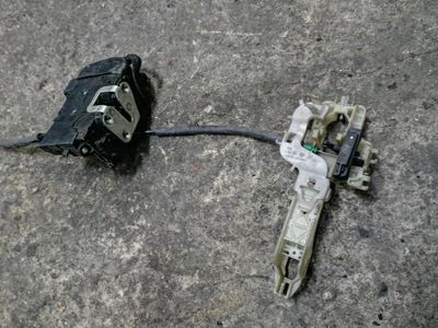 Toyota auris 07r замок дверь правый перед фото №1