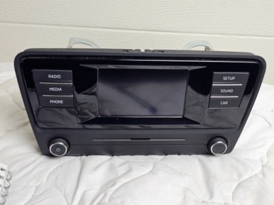 Дисплей монітор екран радіо skoda octavia iii 5e0035871a фото №1